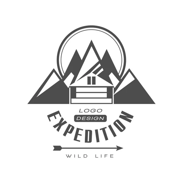 Expedição logotipo design, sinal de vida selvagem, vintage preto e branco montanha exploração exterior aventura símbolo vetor Ilustração em um fundo branco — Vetor de Stock