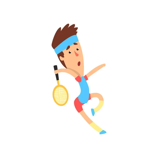 Tecknade man i aktion med racket i handen redo att hit tennisboll. Killen bär sportkläder. Sommaren olympisk spel. Flat vektor design — Stock vektor