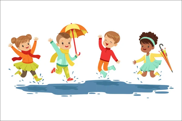 Lindos niños sonrientes jugando en charcos, listos para el diseño de etiquetas. Ocio activo para niños. Dibujos animados ilustraciones coloridas detalladas — Archivo Imágenes Vectoriales