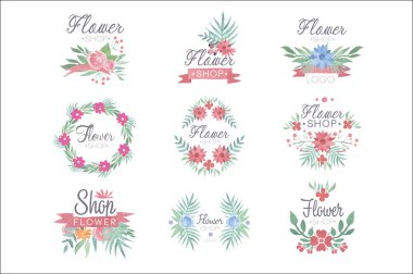 Çiçek dükkanı logo tasarımı renkli suluboya vektör çizimler ayarla