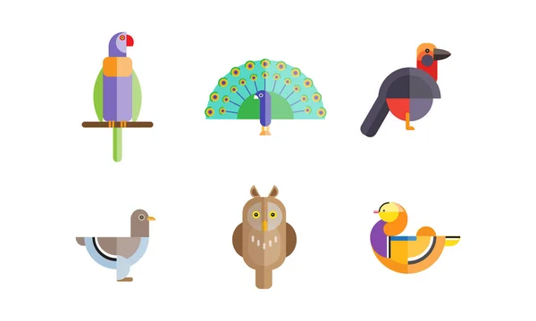 Vogels ingesteld, uil, Mandarijneend, papegaai, duif, Pauw, duif vogel, kleurrijke veelhoekige laag poly geometrisch ontwerp vvector illustraties op een witte achtergrond — Stockvector