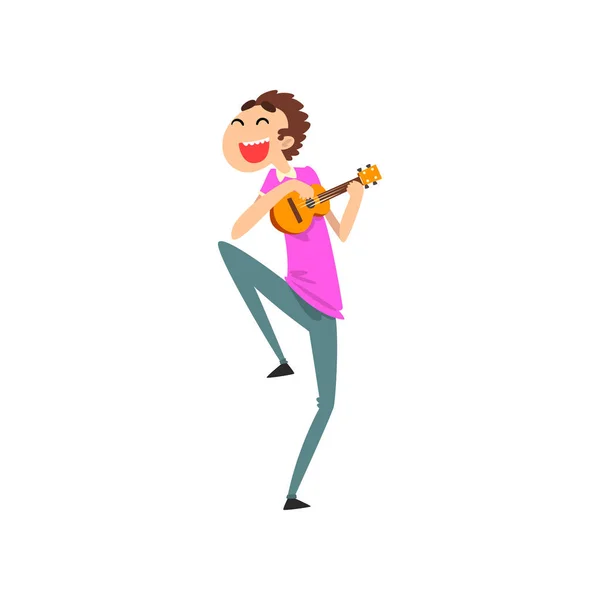 Grappige mens speelt ukulele, glimlachend man met kleine gitaar vector illustratie — Stockvector