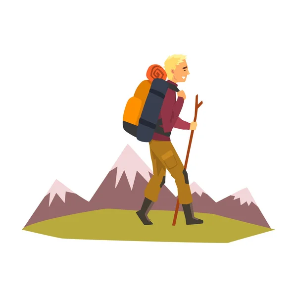 Hombre caminando con mochila y cosas, paisaje de montaña de verano, aventuras al aire libre, viajes, camping, viaje de mochilero o vector de expedición Ilustración — Vector de stock