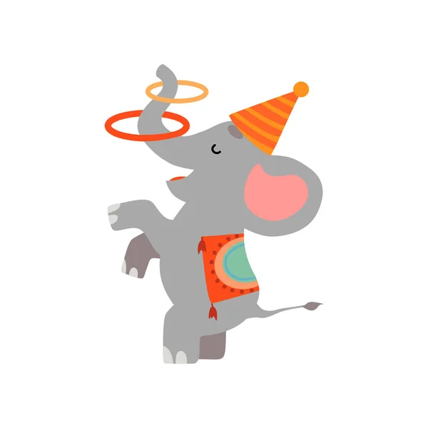 Lindo elefante malabarismo con aros, animales divertidos actuando en circo Mostrar ilustración vectorial — Archivo Imágenes Vectoriales