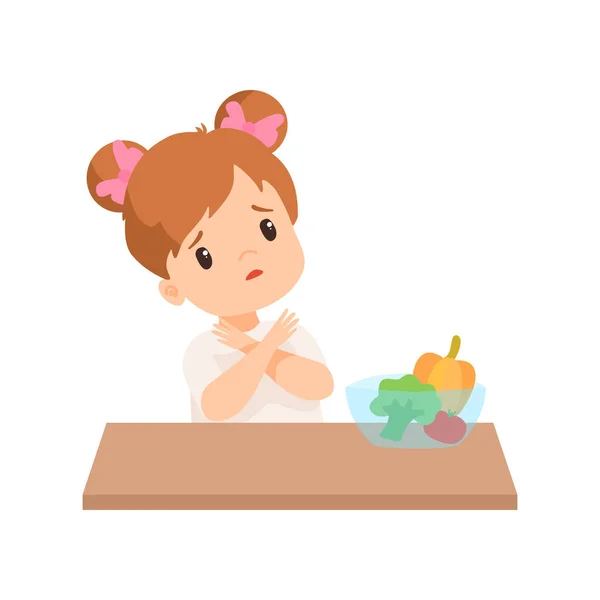Ragazzina carina non vuole mangiare verdure, il bambino si rifiuta di mangiare sano illustrazione vettoriale cibo — Vettoriale Stock