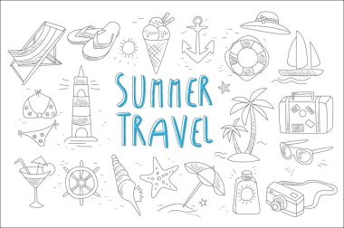 Çeşitli aksesuarlar, plaj tatil ve deniz unsurları ile ayarlayın. Yaz seyahat Tema. Elle çizilmiş vektör tasarım reklam afiş veya el ilanı, turizm acentesi
