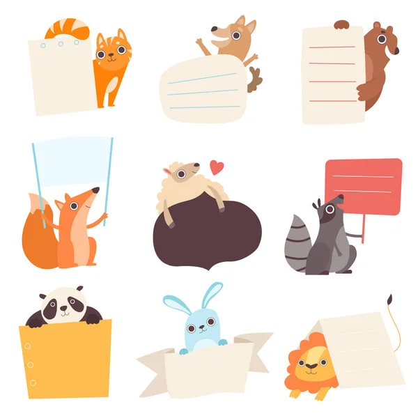 Animais bonitos segurando conjunto de banners vazios, Gato engraçado dos desenhos animados, Cão, Urso, Raposa, Ovelha, Guaxinim, Panda, Coelho, Leão com placas de sinal em branco Ilustração do vetor — Vetor de Stock