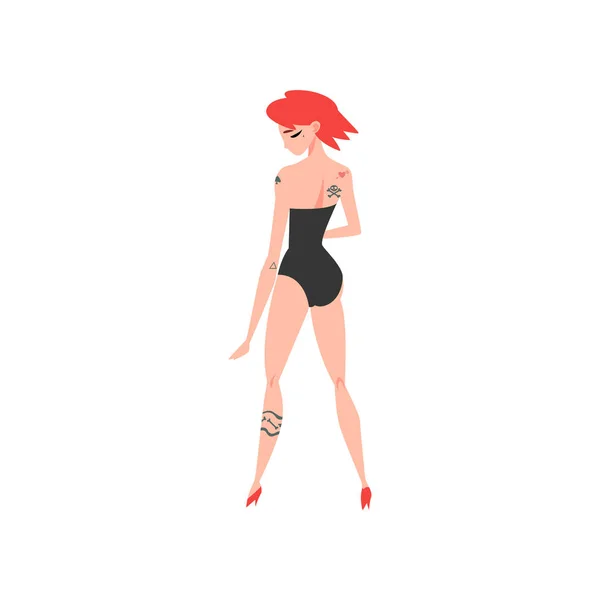 Mulher nova com tatuagem, bela menina tatuada vestindo roupa interior preta com cabelo vermelho curto, Back View Vector Ilustração —  Vetores de Stock