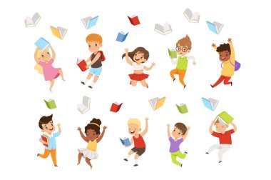 Düz vektör atlama ve havada kitaplar kusuyor çizgi film çocuk karakter kümesi. Mutlu öğrenciler İlköğretim Okulu