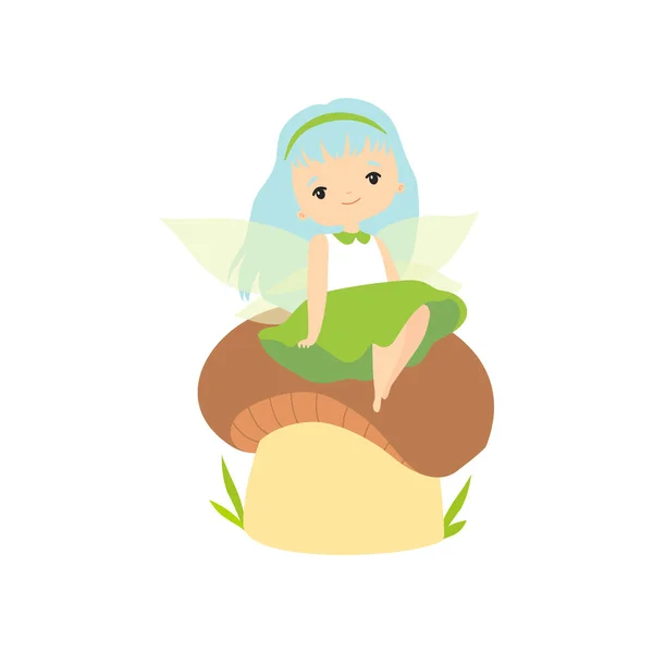 小森林仙女坐在蘑菇上，可爱的仙女女孩卡通人物与浅蓝色的头发和翅膀矢量插图 — 图库矢量图片
