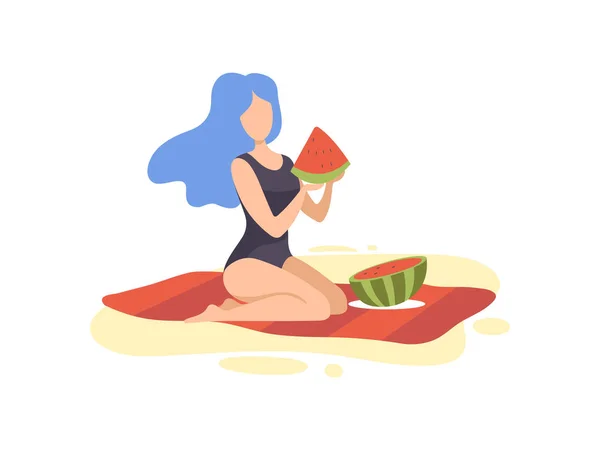 Mooi meisje in badpak zittend op strand en het eten van watermeloen, jonge vrouw ontspannen op zomer vakantie vector illustratie — Stockvector