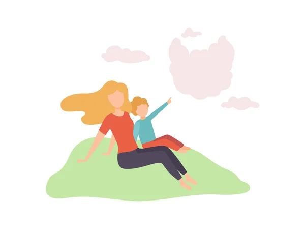 Mère et fils assis sur l'herbe regardant des nuages moelleux, Happy Family Activités de plein air Illustration vectorielle — Image vectorielle