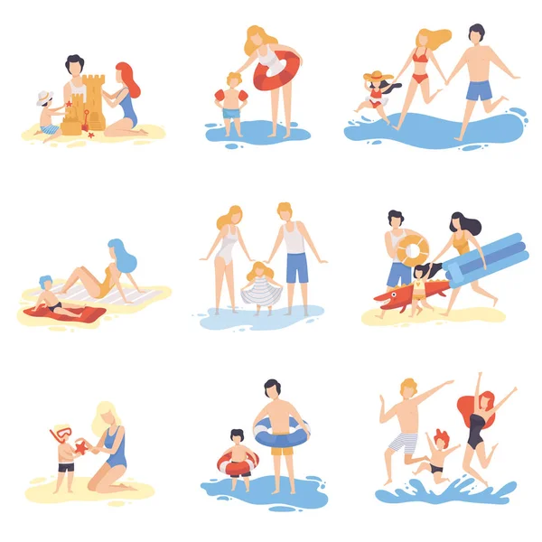 Padres y sus hijos jugando y divirtiéndose en la playa, familia feliz disfrutando de las vacaciones de verano en la orilla del mar Vector Illustration — Archivo Imágenes Vectoriales