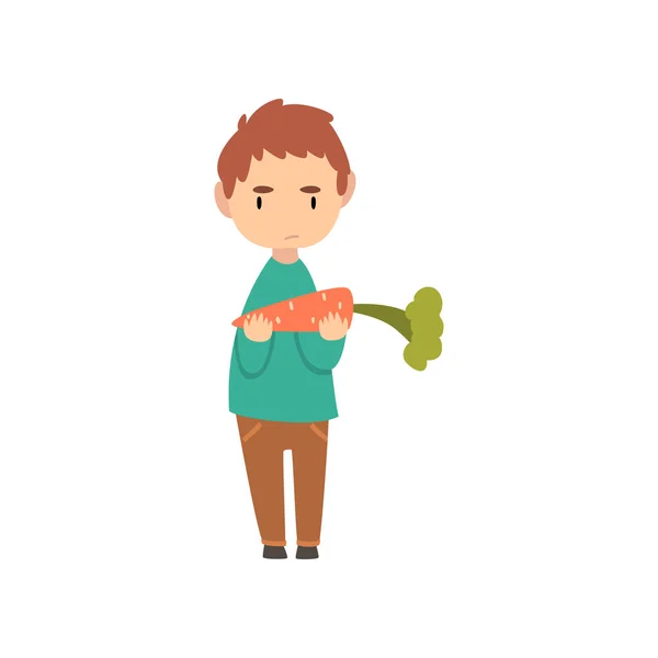 Cute Boy no quiere comer zanahoria, al niño no le gusta la comida saludable Vector Ilustración Vector Ilustración — Vector de stock