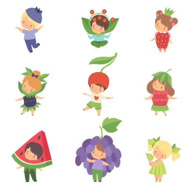 Sevimli Little Kids Giyen Çilek Kostümleri Set, Adorable Boys ve Kızlar Karikatür Karakterler Carnival Clothes Vektör İllüstrasyon