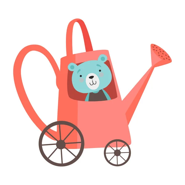 Lindo oso bebé montar a caballo coche hecho de regadera roja, animal adorable divertido en la ilustración del vector del transporte — Vector de stock