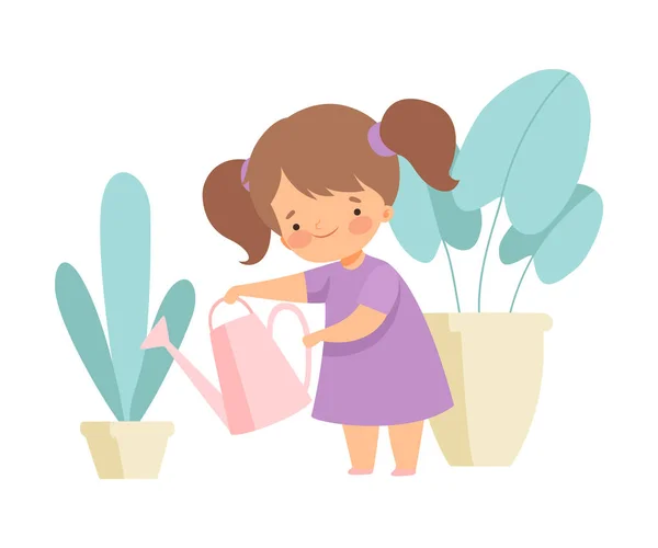 Linda chica riego plantas domésticas, Adorable niño haciendo tareas domésticas en casa Vector Ilustración — Vector de stock