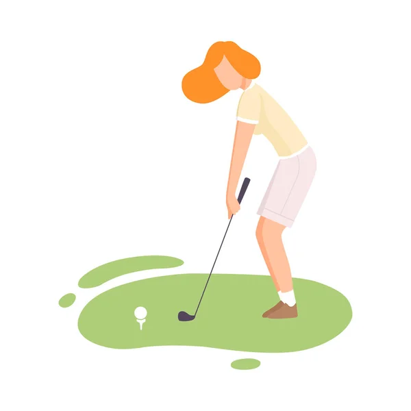 Mujer joven jugando al golf, Golfista golpeando pelota con el club de golf en el campo con hierba verde, deporte al aire libre o Hobby Vector Ilustración — Archivo Imágenes Vectoriales