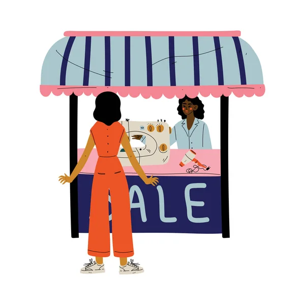 Νεαρή αφρικανική Αμερικάνικη γυναίκα που πουλάει οικιακές συσκευές στην αγορά ή στην υπαίθρια αγορά εικονογράφηση — Διανυσματικό Αρχείο