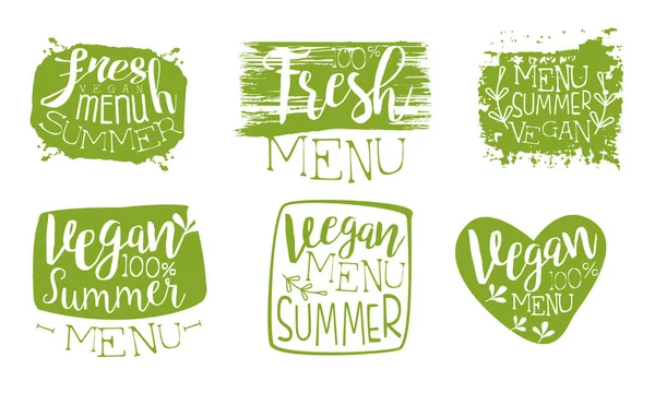 Färsk vegansk sommarmeny grön handritad emblem set, Vegetarisk mat emblem vektor illustration — Stock vektor