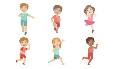 Happy Kids Koşu Seti, Sevimli Erkek ve Kızlar Spor Yapıyor, Koşu Yarışmasına Katılma, Maraton Vektör İllüstrasyon