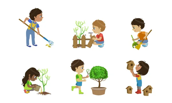Děti dobrovolníci set, roztomilí děti pracující v zahradě, výsadby stromů a vektorové keře ilustrace — Stockový vektor
