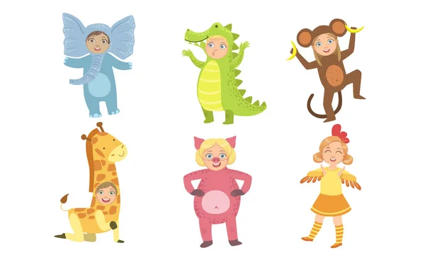 Simpatici bambini felici vestiti costumi animali Set, Elefante, Coccodrillo, Scimmia, Giraffa, Maiale, Illustrazione vettoriale di pollo — Vettoriale Stock