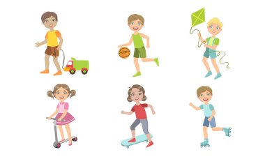Çocuklar Yaz Açık Hava Etkinlikleri Seti, Sevimli Erkek ve Kızlar Spor Yapıyor ve Oyun Vektör İllüstrasyon