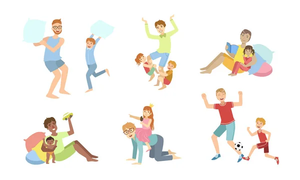 Padres y sus hijos pasando un buen rato juntos Set, Papás jugando, haciendo deporte, divirtiéndose con sus hijos Vector Illustration — Vector de stock