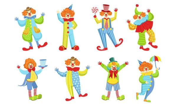 Gyűjteménye boldog vicces bohócok akcióban pózok, vicces Circus Komédiás karakterek Bright jelmez Vector illusztráció — Stock Vector