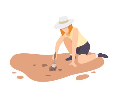 Kadın Arkeolog Zemin de Oturan ve Fırça Kullanarak Seramik Crocks Gelen Süpürme Kir, Paleontoloji Bilim Adamı Karakter Tarihi Eserler Düz Vektör İllüstrasyon ile Kazılar Üzerinde Çalışma