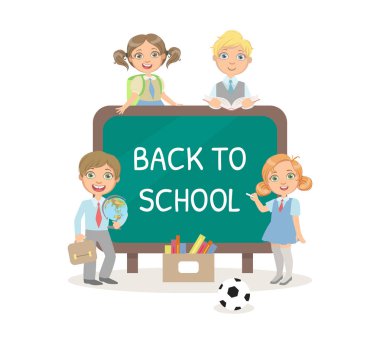 Back Back Back To School Text Drawing by Chalk on Blackboard, Banner Şablonu ve Sevimli Çocuklar Üniforma Vektör İllüstrasyonu