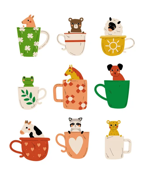 Coleção de animais bonitos em xícaras de chá, Porquinho adorável, Urso, Cordeiro, Sapo, Cavalo, Cão, Vaca, Guaxinim, Personagens de tigre sentados na caneca de café ilustração do vetor dos desenhos animados — Vetor de Stock