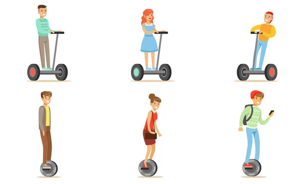 Gente montando uno mismo que equilibra las vespa con una o dos ruedas, hombres y mujeres jóvenes usando la ilustración eléctrica individual moderna del vector del transporte de la ciudad — Vector de stock