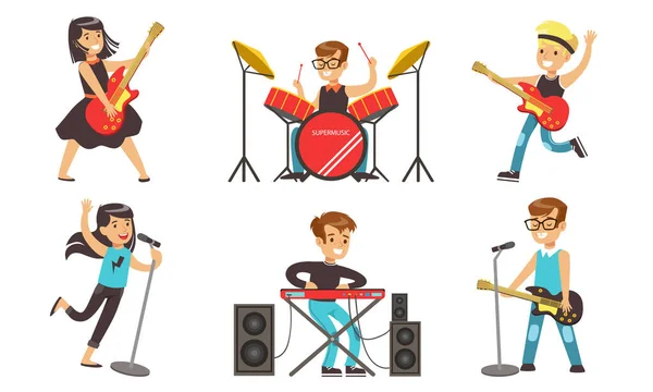 Barn som spelar musikinstrument och sjunger, tonårspojkar och flickor som uppträder på scen vektor Illustration — Stock vektor