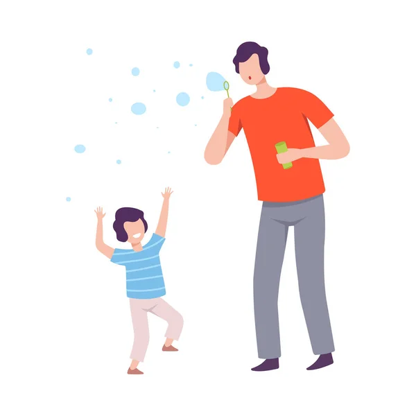 Padre e hijo soplando burbujas de jabón, padre e hijo pasando tiempo juntos Estilo plano Vector Ilustración — Vector de stock