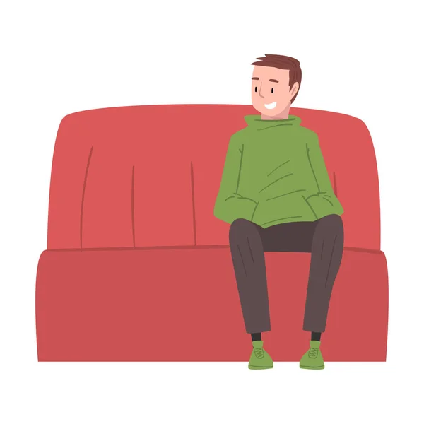笑顔の男がソファに座って、カフェ訪問者のキャラクターベクトルイラスト — ストックベクタ
