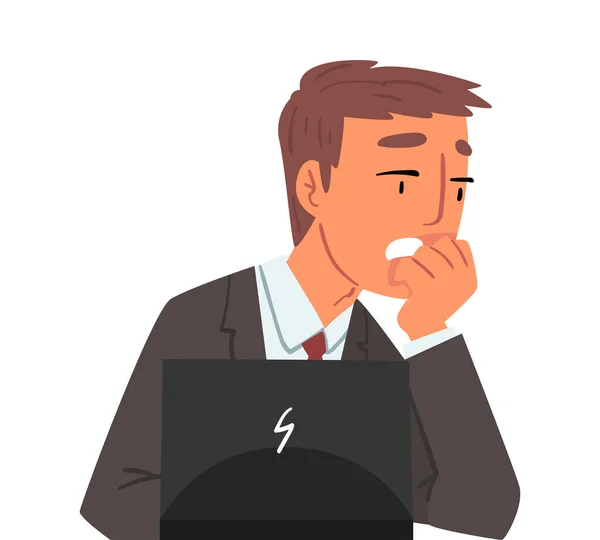 Homme d'affaires assis devant l'ordinateur, directeur de bureau masculin stressé travaillant avec l'illustration vectorielle d'ordinateur portable isolé sur fond blanc — Image vectorielle