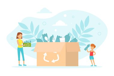 Minik İnsanlar Plastik Çöpü Geri Dönüşüm, Ekoloji ve Çevre Koruma Konsepti Düz Vektör İllüstrasyonu için Karton Kutuya Topluyor