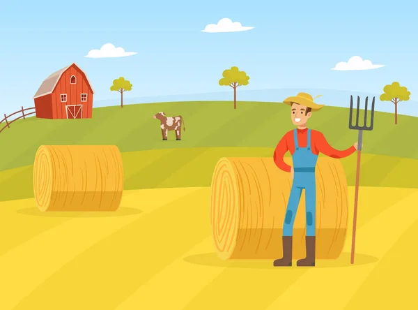 Jordbrukare Stående med Pitchfork på bakgrund av Hay Bale, lantarbetare karaktär i overall rörlig hö i Haystack, jordbruk, hälsosam livsmedelsproduktion vektor Illustration — Stock vektor