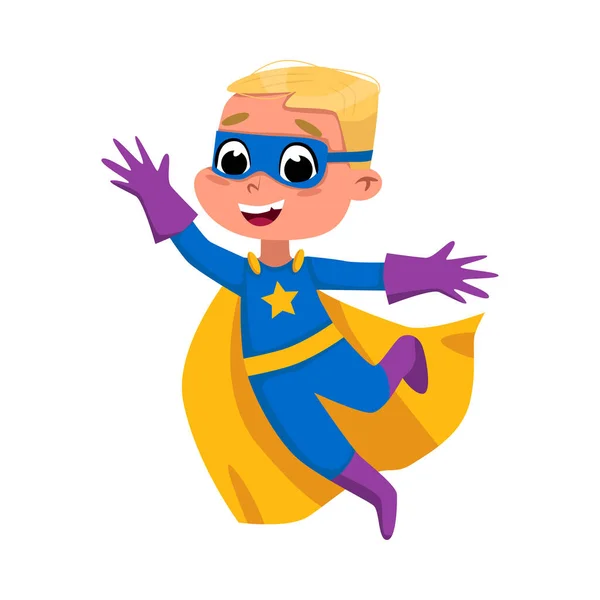 Netter Junge in blauem Superhelden-Kostüm, Maske und gelbem Cape, Smiling Kid Superhelden-Figur im Cartoon-Stil Vektor-Illustration — Stockvektor