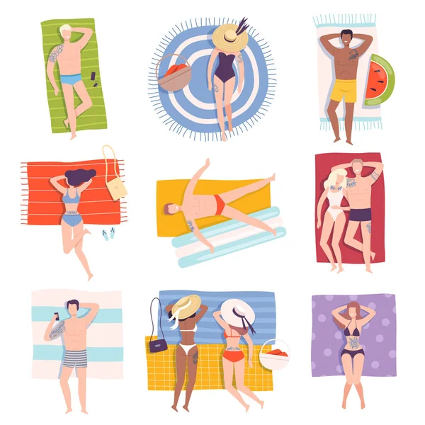 Yüzme Giysisindeki Dövmeli Karakterler Plaj Vektörü İllüstrasyon Seti Üzerinde Dinleniyor