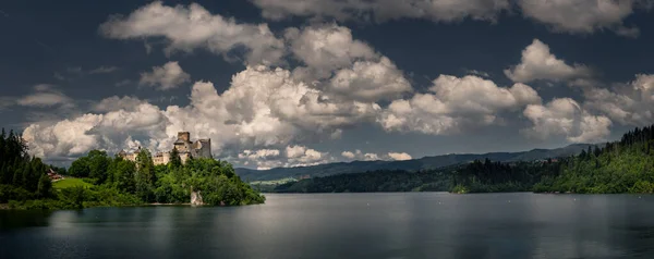 Vista Panorâmica Para Castelo Niedzica Sobre Lago Czorsztyn Pieniny Polónia — Fotografia de Stock
