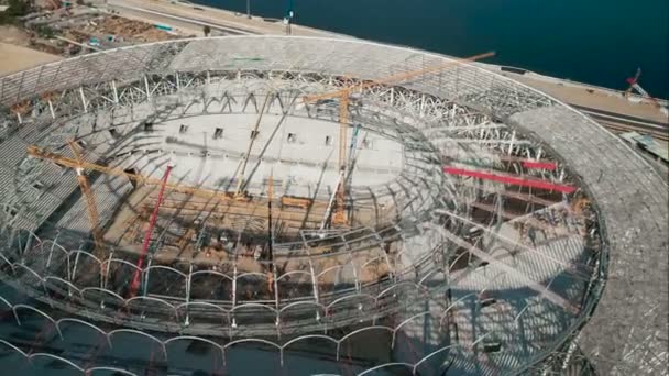 Antenn skott av en football stadium byggarbetsplats. Volgograd — Stockvideo