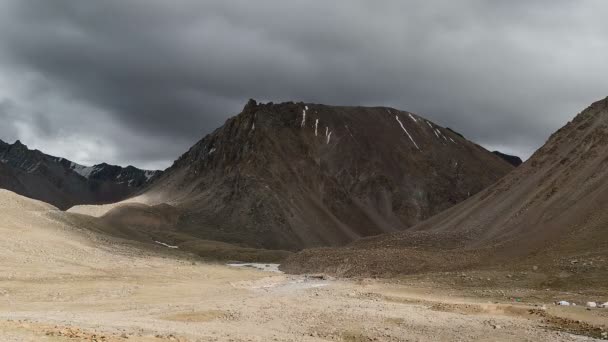 Nubes moviéndose sobre el monte Kailash, Kora Tibet — Vídeo de stock