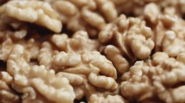 Kuru ceviz arkaplan, fındığı kapat, doli hareket. Gıda arkaplanı