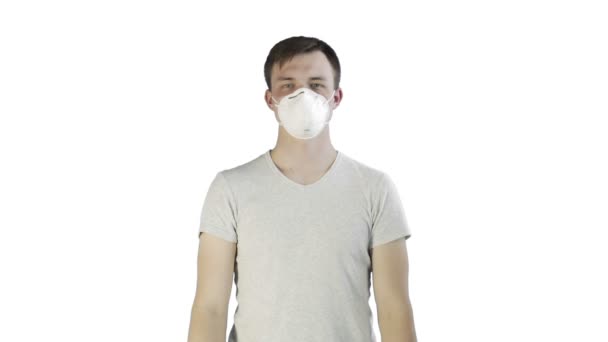 Young Man Activist Met masker op gezicht en met Think Planet Poster op witte achtergrond — Stockvideo
