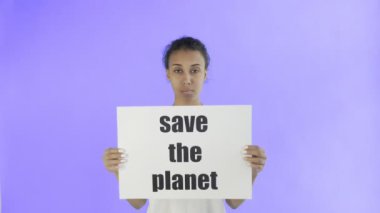 Violet 'in geçmişinde Gezegen Posterini Kurtaran Afro-Amerikalı Kız Eylemci