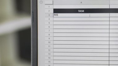 Çevrimiçi plan ve yapılacaklar listesinde kişi işaretleme görevi sigortası