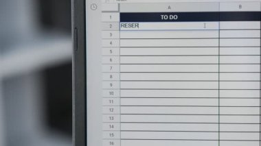 Kişisel Rezerv Otel Odası çevrimiçi plan, yapılacak işler listesinde işaretleniyor